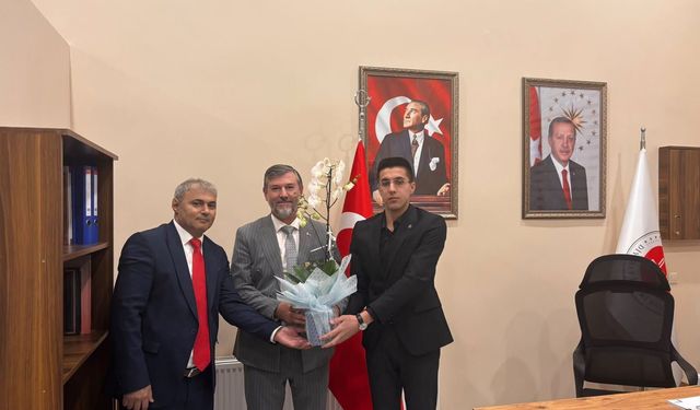 KYK öğrencilerinden İl Müftüsü Topçu’ya anlamlı ziyaret
