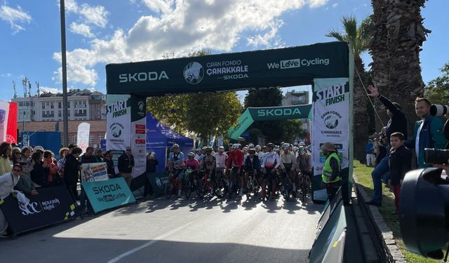 Çanakkale’de Gran Fondo heyecanı başladı: Yaklaşık bin bisikletçi pedal çevirdi