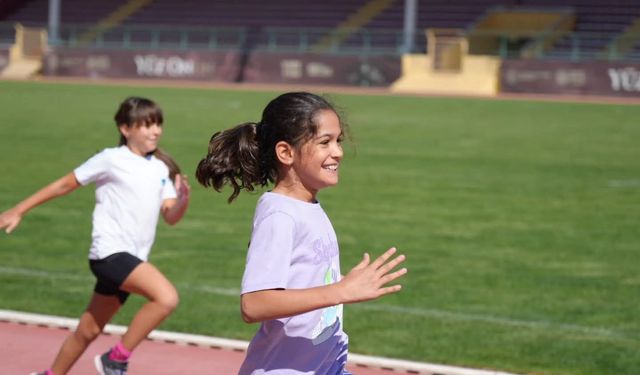 Amatör Spor Haftası’nda Atletizm Heyecanı 18 Mart Stadyumu’nda Yaşandı