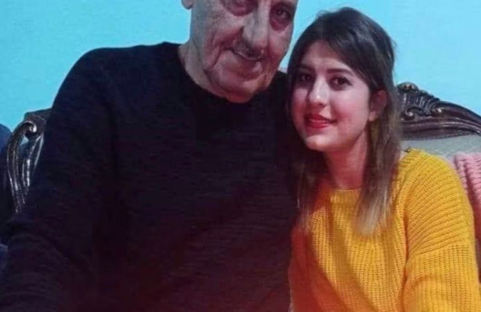 Nişanlı dehşetinde katledilen baba ve kız yan yana defnedildi