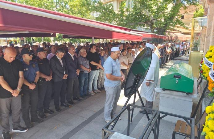İbrahim Erden dualarla uğurlandı