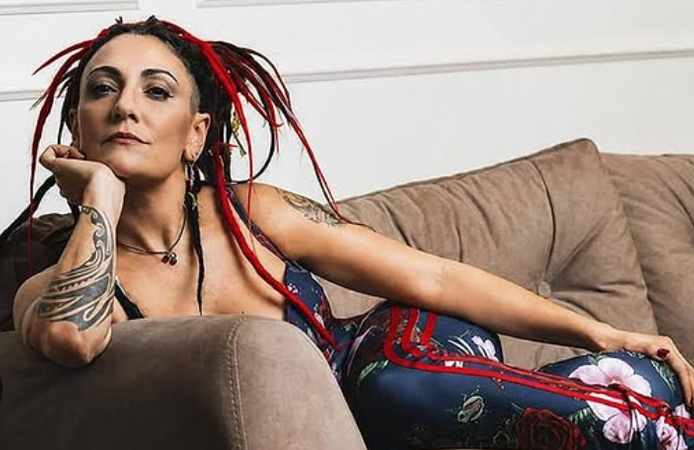 Özlem Tekin'e 10 konser için 2 milyon dolarlık teklif! Sahnelere geri dönecek mi?