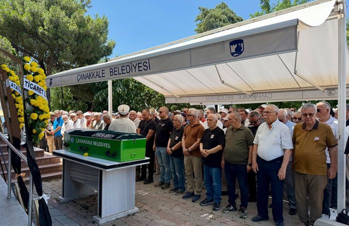 Çanakkale eşrafından Gülşen Bozat, Hakk'ın rahmetine kavuştu