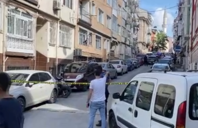 Eşi ve çocuğunu öldürüp intihar etti