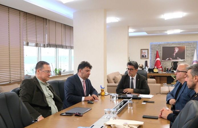 ÇOMÜ'de iş birliği görüşmesi!