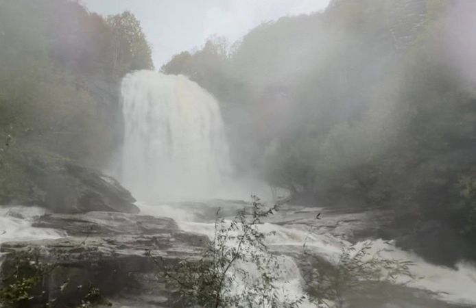 Bursa'da sağanak yağışın ardından Suuçtu Şelalesi coştu, Niagara'yı aratmadı