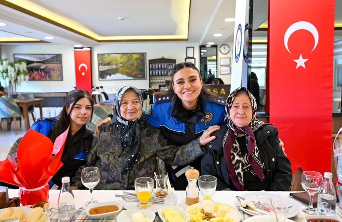Bolu'da Dünya Yaşlılar Günü'nde anlamlı buluşma!