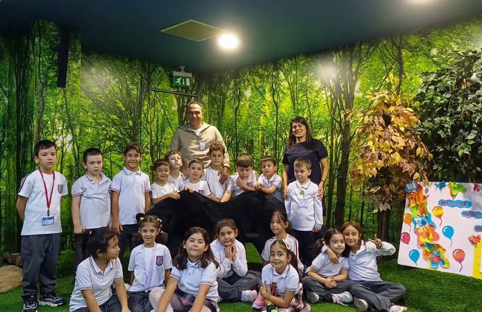 Çanakkale'de masallarla büyüyorlar!