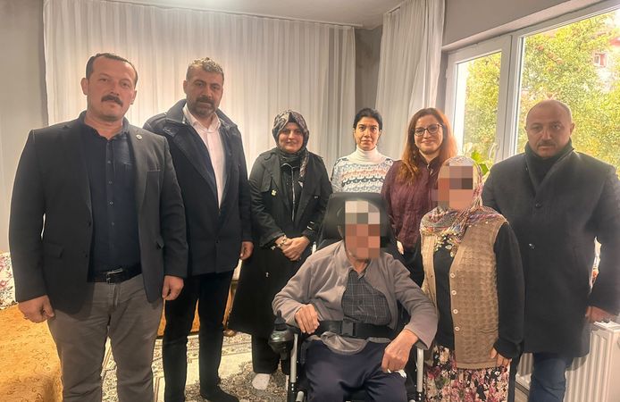 MHP Çanakkale’den 12’nci Akülü Sandalye Desteği!