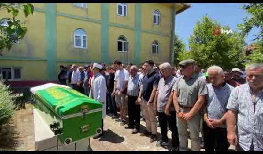 Bağışladığı organlarıyla 5 kişiye umut olan Mehmet Ertürk, memleketi Bayramiç'e defnedildi