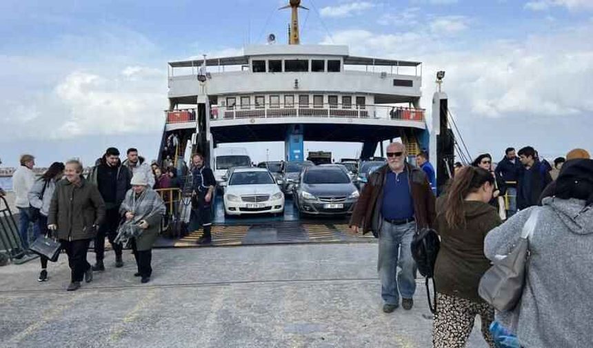 Bozcaada’ya bayramda o araçların geçişleri yasaklandı