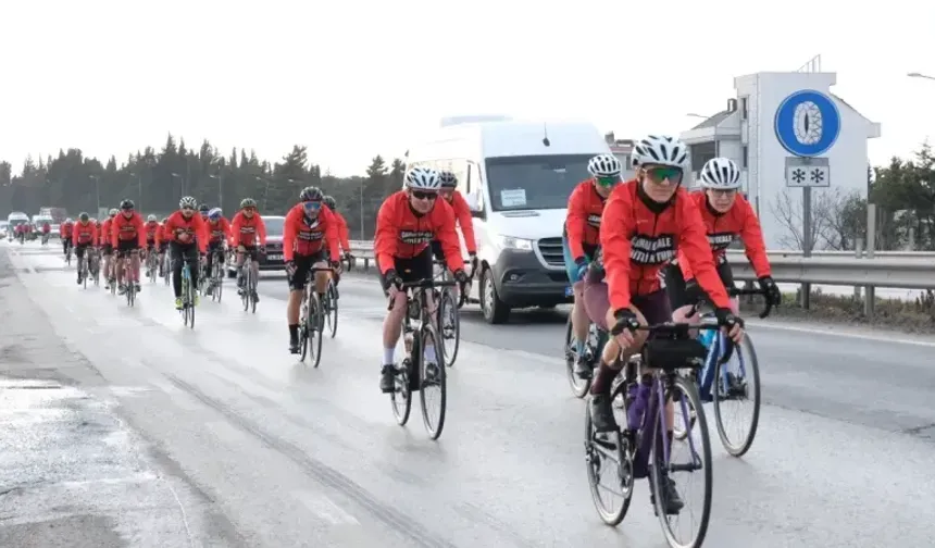 65 bisikletçi Çanakkale şehitleri anısına 300 kilometre pedal çevirecek