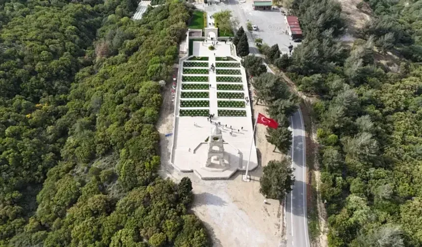 57. Alayın düşmanla burun buruna savaşı! 25 Nisan günü 57. Alay 180 rakımlı tepeyi Anzakların elinden aldı!