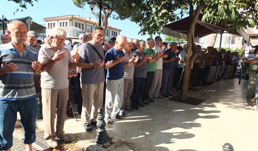 Gazeteci Şenol Torlak hayatını kaybetti