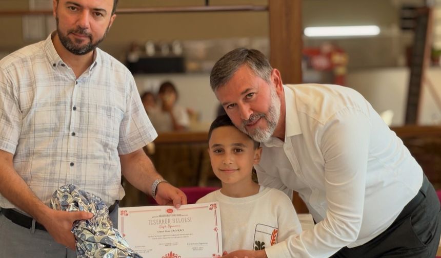 Çanakkale’de Yaz Kur’an Kursunu Başarıyla Tamamlayan Öğrencilere Teşekkür Belgesi