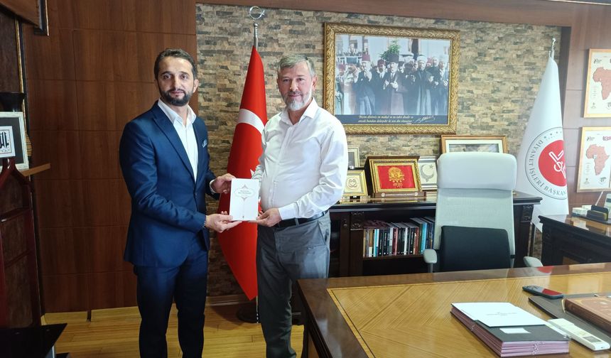 Lapseki İlçe Müftüsü Rahmi Temiz’den İl Müftüsü Topçu’ya ziyaret