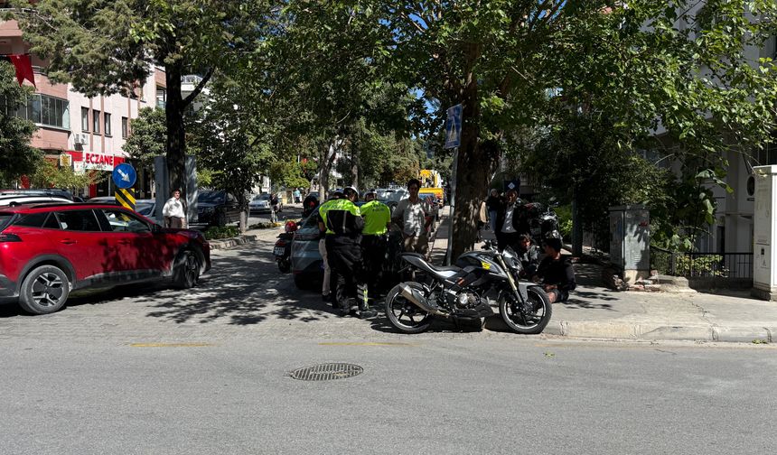 Menteşe’de otomobil ile motosiklet çarpıştı:1 yaralı
