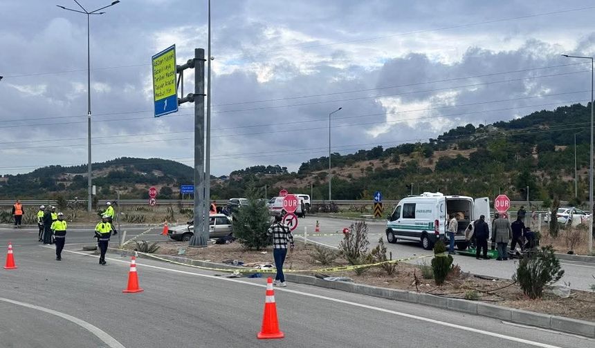 Troya Tüneli girişinde feci kaza: 2 kişi hayatını kaybetti