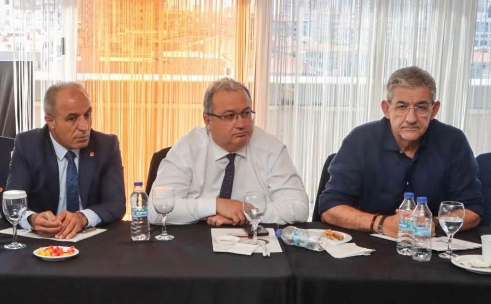 CHP İl Başkanı Levent Gürbüz 81 il başkanının toplantısında  “Yol haritamızı belirledik”
