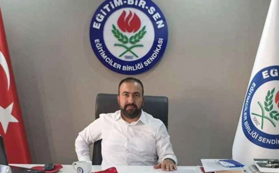 Başkan Can: “Önlük düzenlemesi serbest kıyafet eylemimizle çelişmiyor”