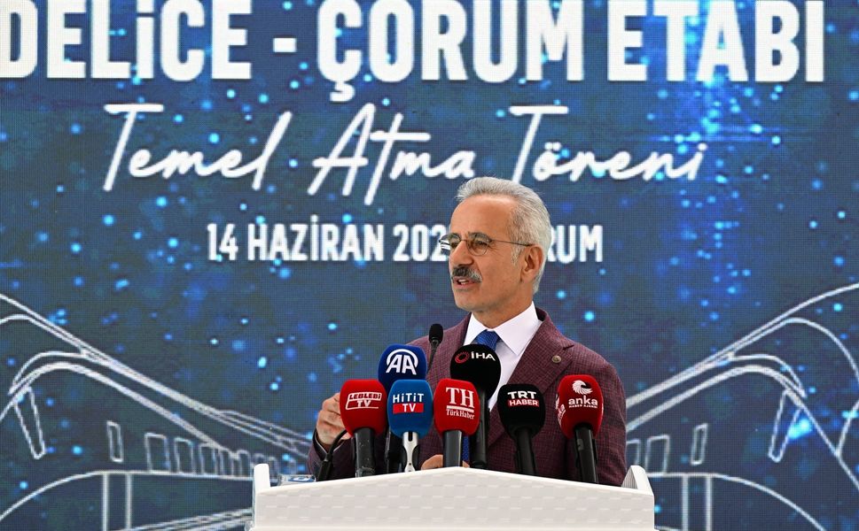 Bakan Uraloğlu: Çanakkale Boğazı’nın yükü azalacak