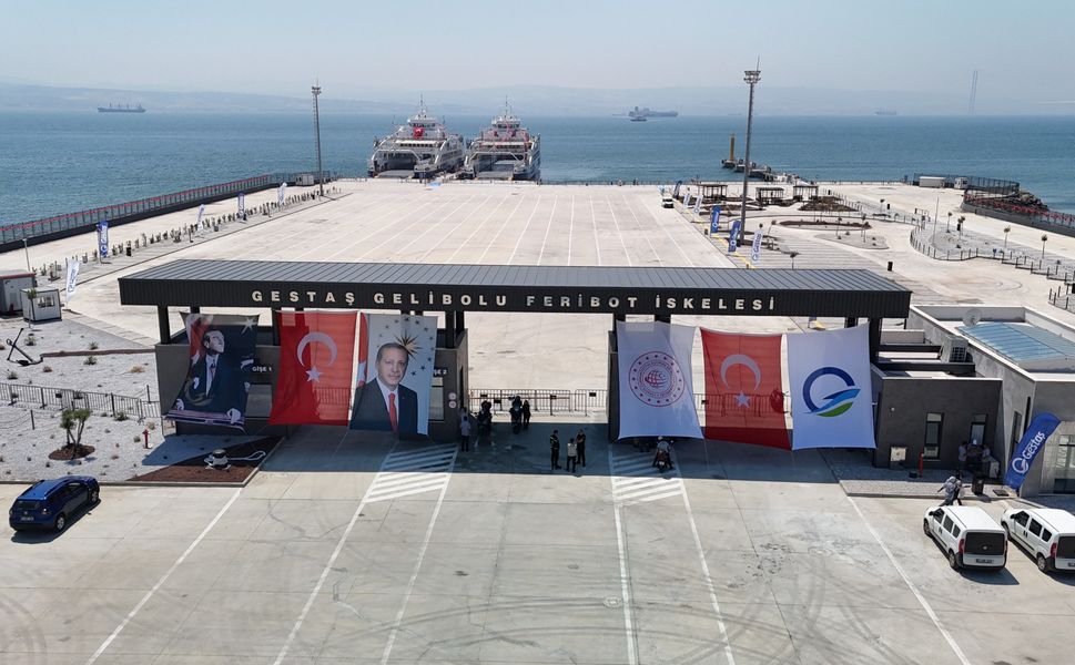 Bakan Uraloğlu: "İstanbul-Çanakkale arası ulaşım süresi ise 3,5 saatten 2 saate düşecek"