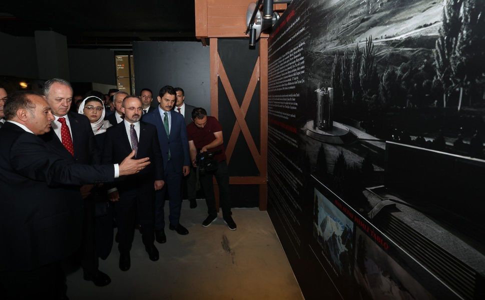 Bülent Turan: "Repressiya'da kurşuna dizilenlerin tek suçu Türk ve aydın olmaktı"