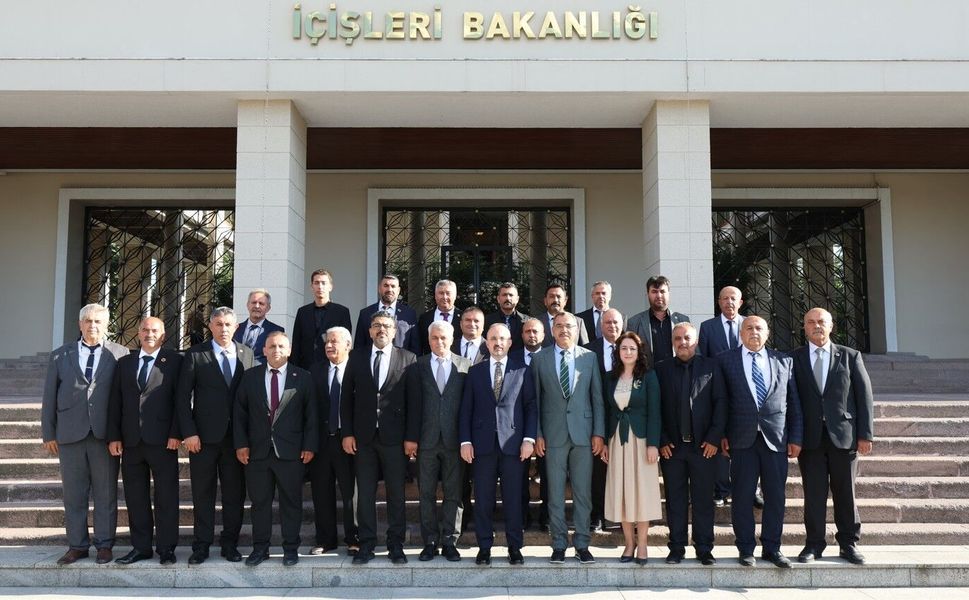 Hataylı Muhtarlar, Bakan Yardımcısı Bülent Turan ile buluştu