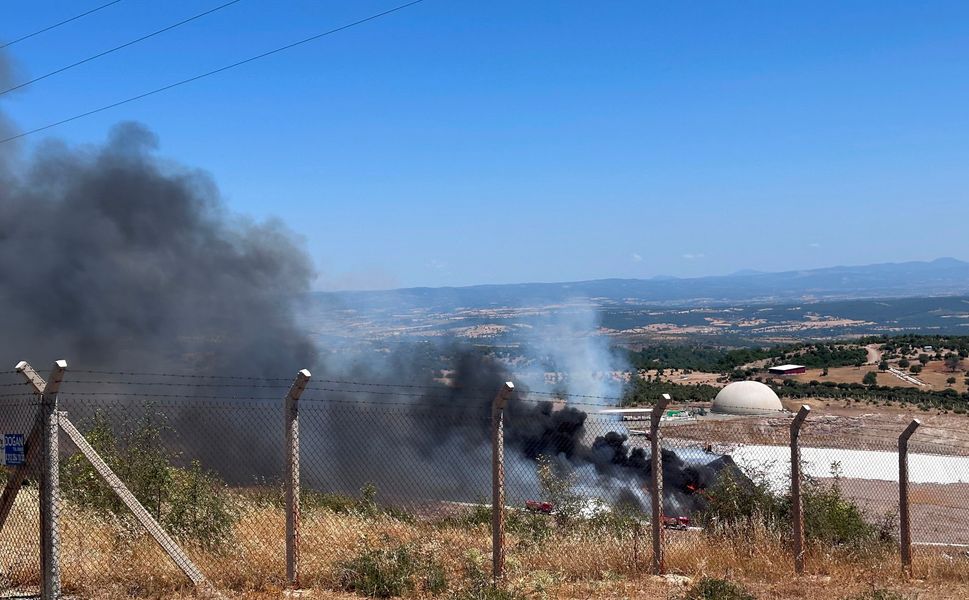 Ayvacık'ta katı atık ve bertaraf tesisinde yangın