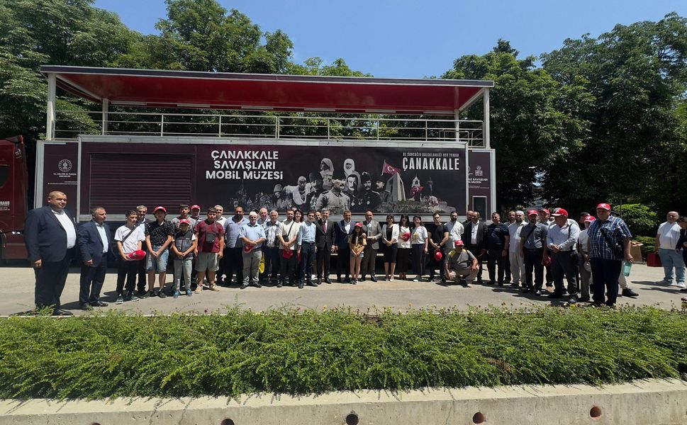 Çanakkale Ruhu Bulgaristan'da Yaşatıldı: Mobil Müze Razgrad'da Büyük İlgi Gördü