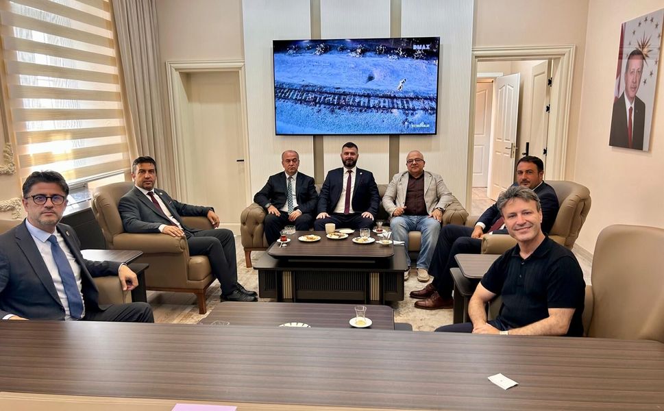 ÇOMÜ Gelibolu Piri Reis Myo'da Bayrak Değişimi