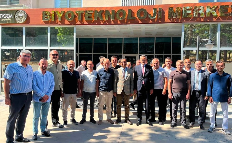 Çanakkale'de ari işletmeler için yeni dönem! Kritik bölge toplantısı Bandırma'da yapıldı