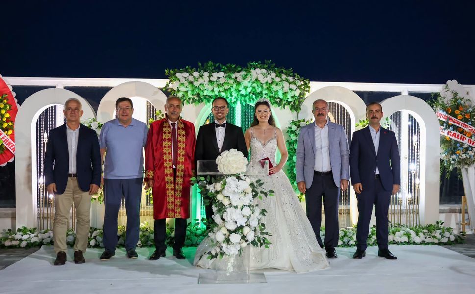 Zileli ve Atmaca ailelerinin mutlu günü