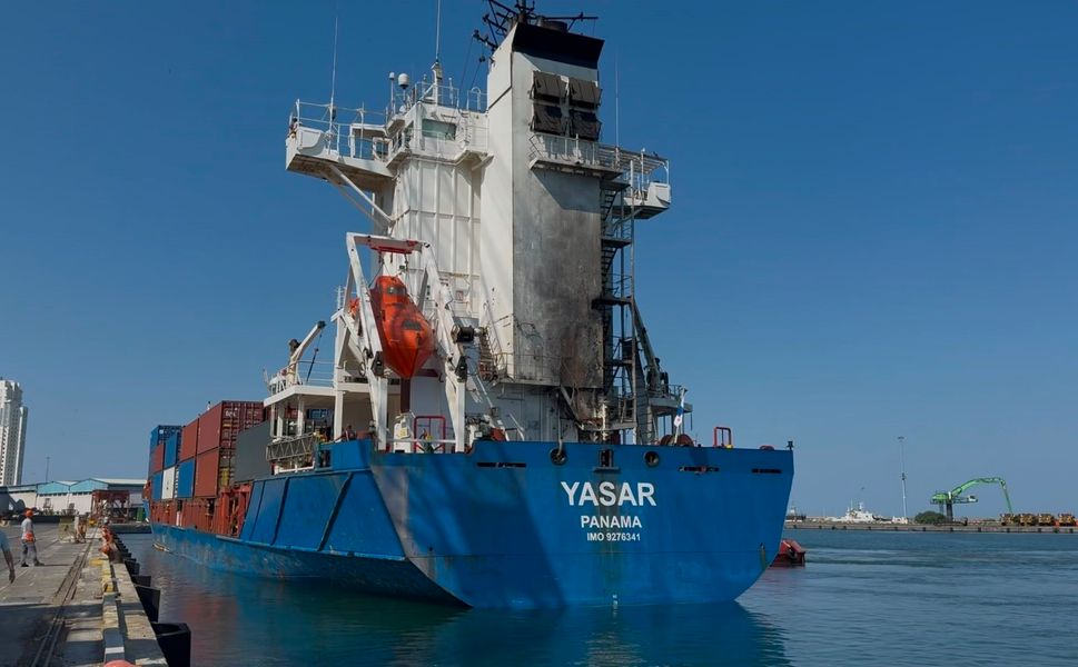 Dronla vurulan Türk gemisi Samsun'da
