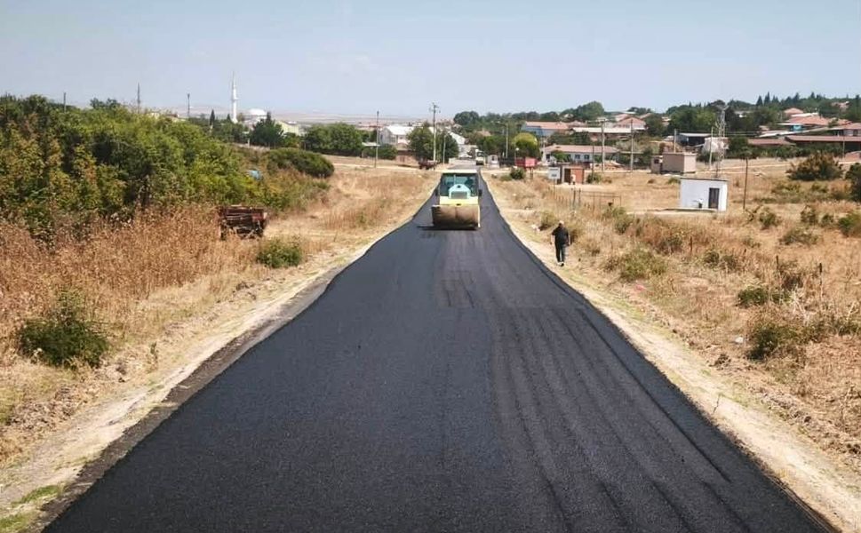 Biga’da köy yollarına konfor dokunuşu!