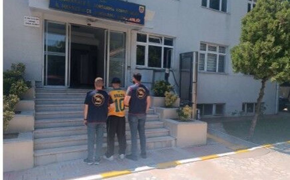 Çanakkale'de jandarma operasyonu: 83 aranan şahıs yakalandı 11'i tutuklandı