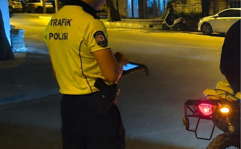 Motosikletli denetimden kaçamadı: 320 bin TL ceza kesildi
