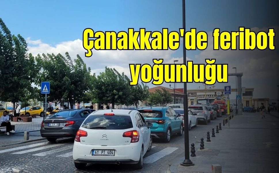 Çanakkale'de fırtınalı hava feribot yoğunluğuna engel olmadı