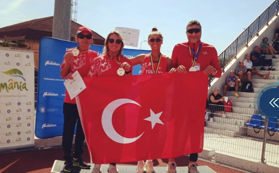 Bigalı öğretmen Belgin Arı’dan Balkan Şampiyonası’nda 4 madalya