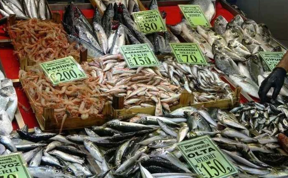 Pazarda Palamut bolluğu haftasonu vatandaşı sevindirdi