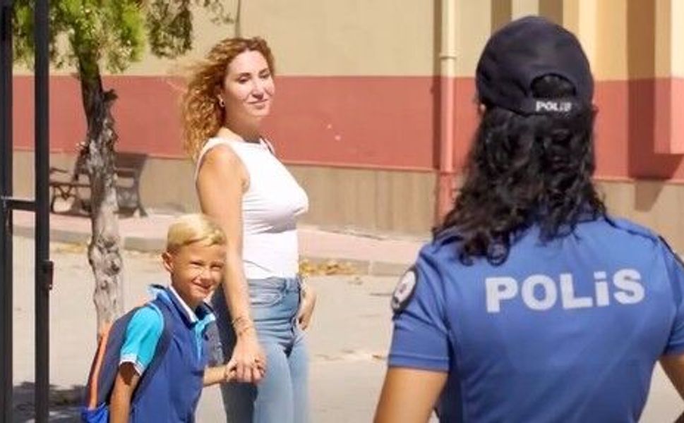 Çocukların güvenliği için Çanakkale polisi görevde!