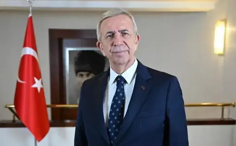 Mansur Yavaş’ın ardından 4 belediye başkanı da CHP’den istifa etti