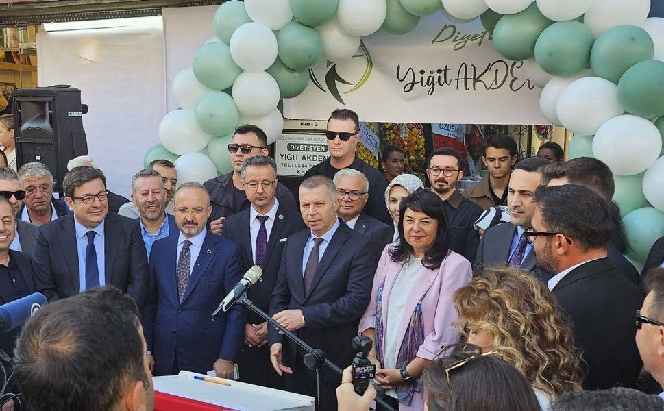 Çanakkale’de Diyetisyen Yiğit Akdeniz’in Beslenme ve Diyet Merkezi Açıldı