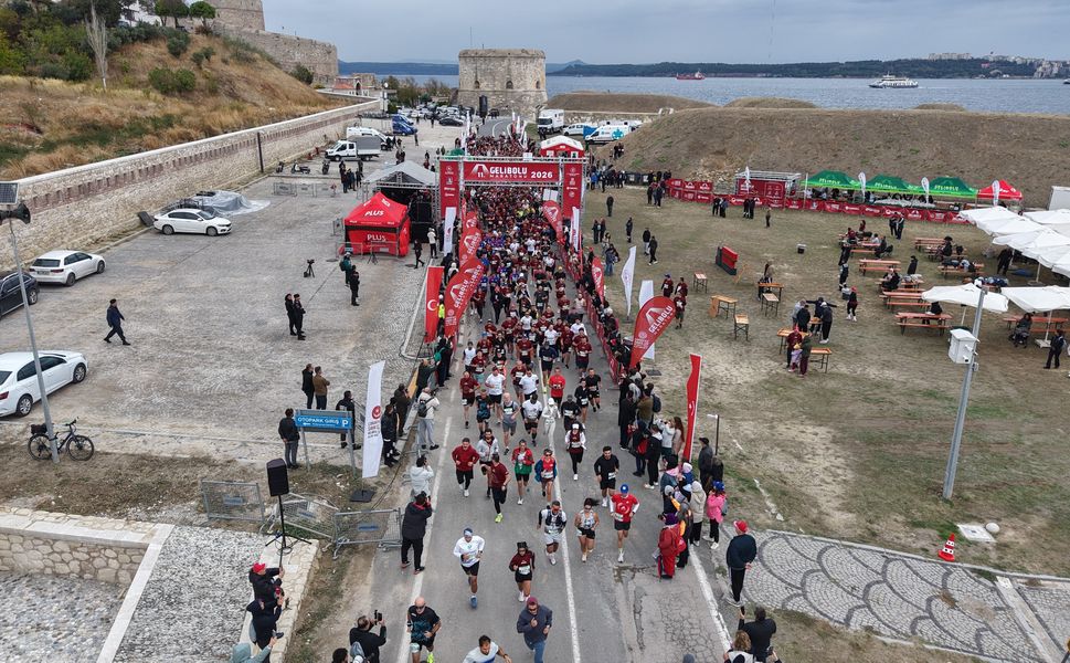 Gelibolu Maratonu’nda 10 ülkeden 3 bin kişi koştu