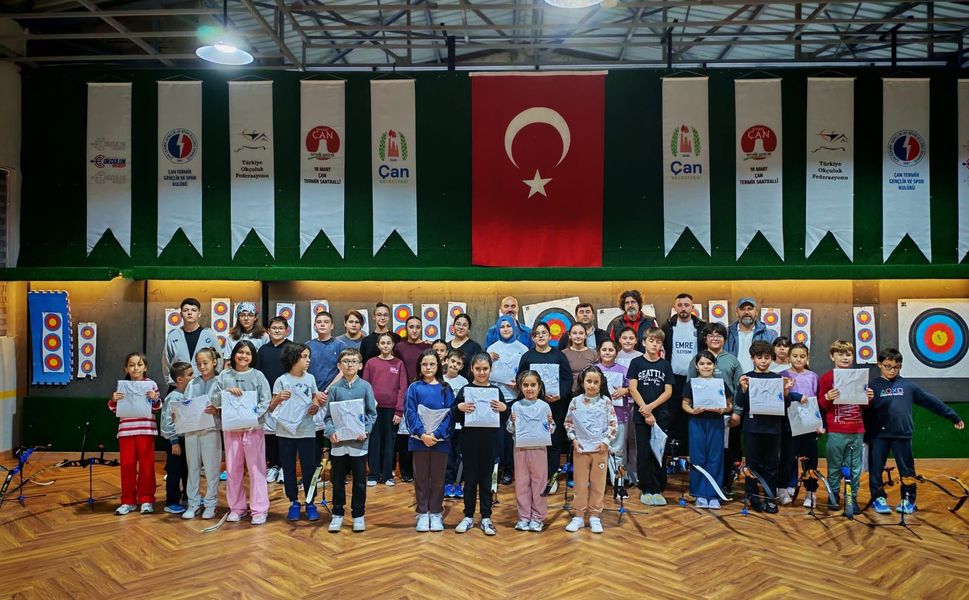 Çan Termik Gençlik ve Spor Kulübü’nden forma desteği