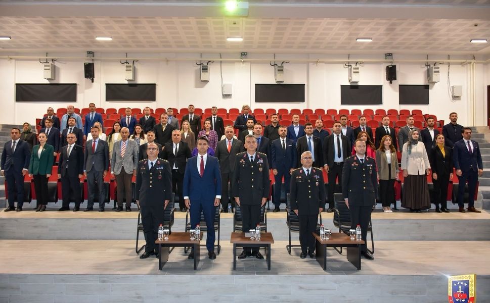 Jandarma ekiplerine Ceza İnfaz Koruma Hizmetleri Kursu verildi