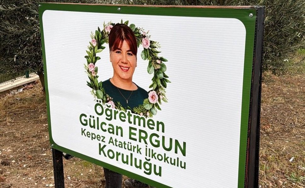 Öğretmen Gülcan Ergun’un adı öğrencileriyle diktiği ağaçlarda yaşayacak