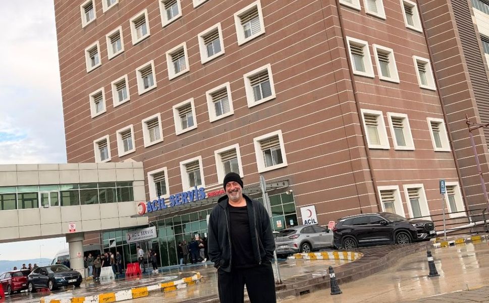 Cem Yılmaz’dan ÇOMÜ Hastanesi’ne Ziyaret