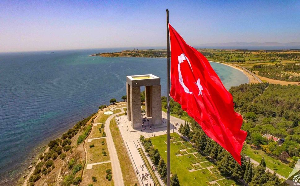 Gelibolu Tarihi Alanı İçin Yeni Düzenleme! Doğal Sit Alanlarında Karar Yetkisi Belirlendi