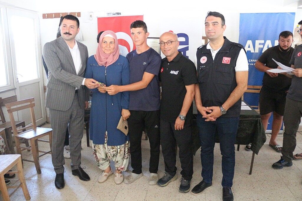 Ayvacıkdepremzede1